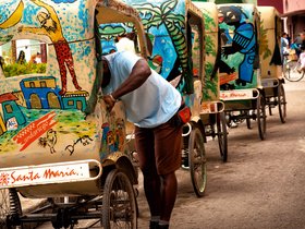 Cocotaxis in Havana